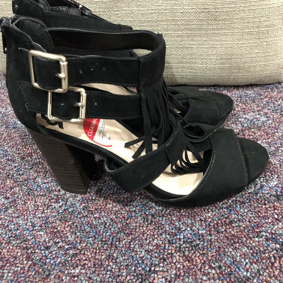 Brand new Black heels - Picture 1 of 3